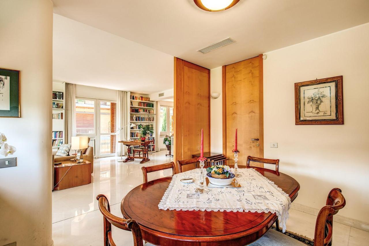 Terrazza Piccolomini: Elegant Apartment Stunning View Over Rome/St Peter'S Dome Exterior photo